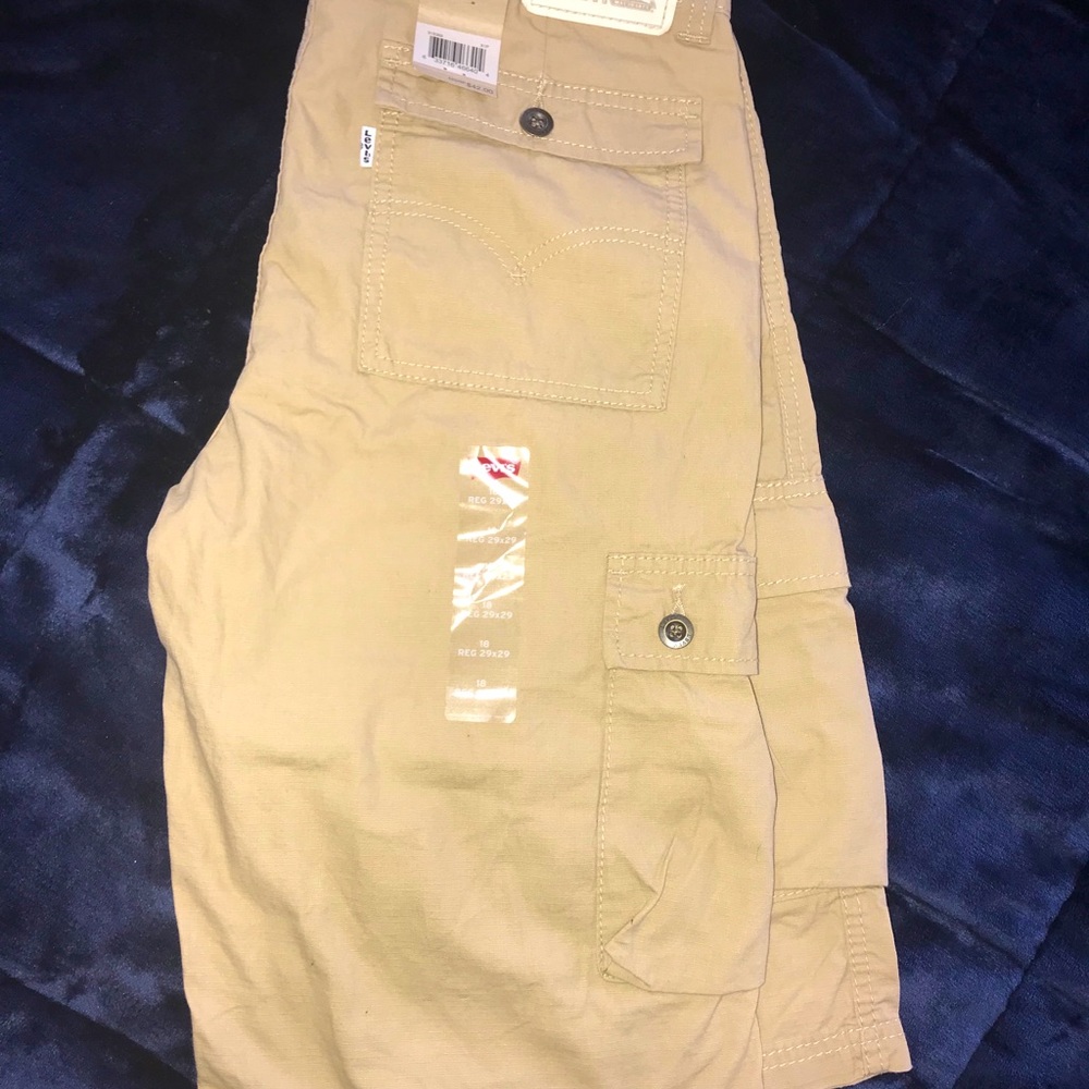 Boys size 18 Reg W 29 Levi’s cargo shorts NWT